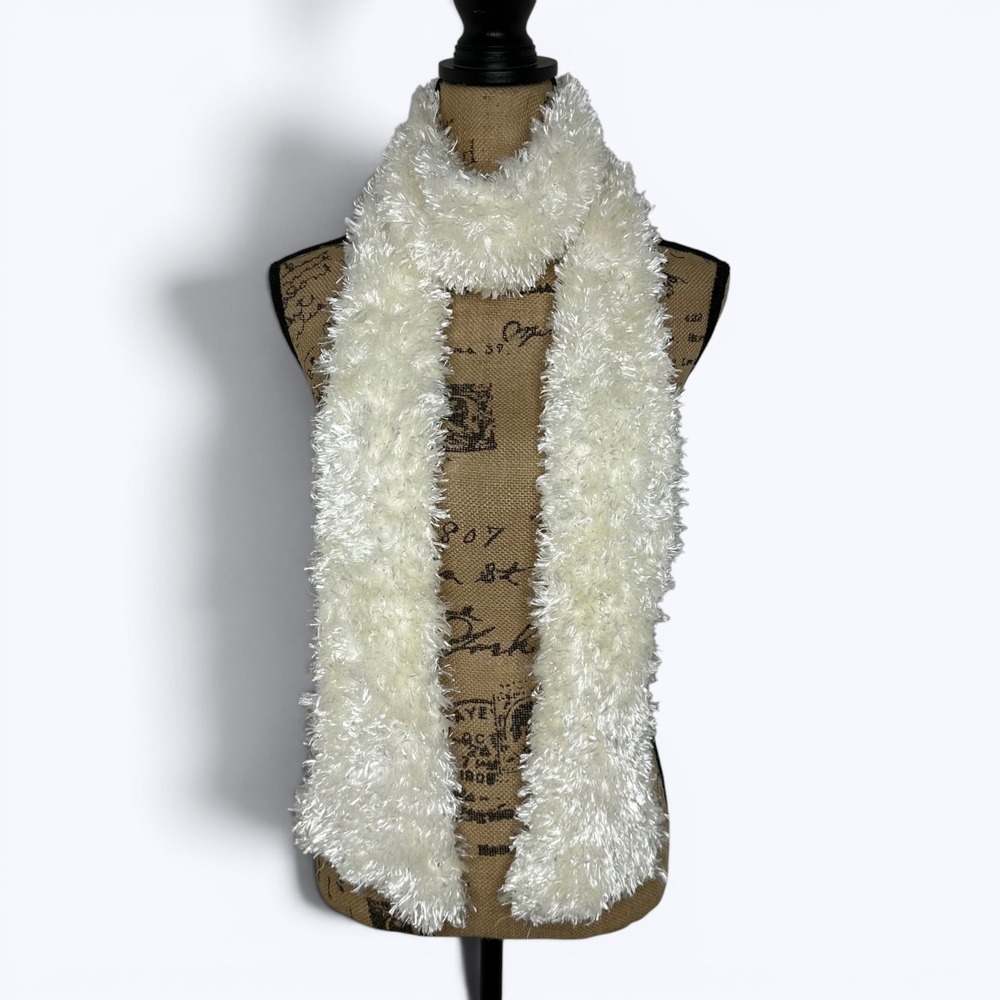 Croft & Barrow Long Eyelash Scarf Creamy White Fuzzy Soft Stretch Cozy 76"